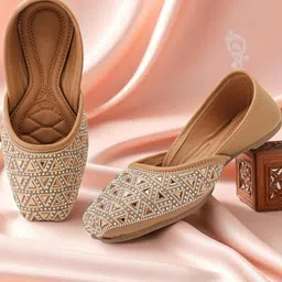 Freeplay Girls White Diamond Shape Pearl Embellished Traditional Jutti-image-95