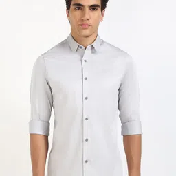 Calvin Klein Jeans Men Spread Collar Solid Cotton Slim Fit Casual Shirt-image-55