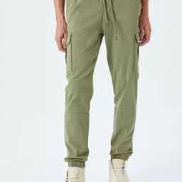 Koton Men Mid-Rise Regular Fit Cargos Trouser-image-53