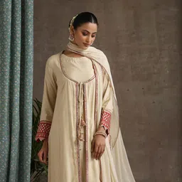 Khushal K Women Regular Kurta with Sharara & With Dupatta-18