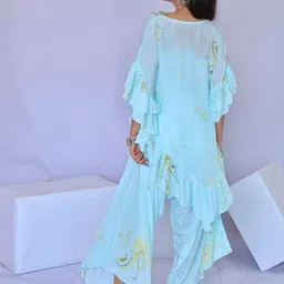 Foram Patel Printed Tunic & Inner With Palazzos Co-Ords image 4
