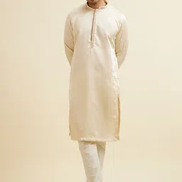 Manyavar Men Regular Sequinned Kurta and Pyjamas with Jacket image 4