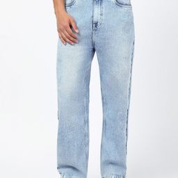 Bewakoof Men Straight Fit Mid-Rise Mildly Distressed Heavy Fade Jeans-image-41