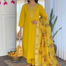 Growdamy Floral Yoke Design Thread Work Straight Kurta with Trouser & Dupatta-picture-19