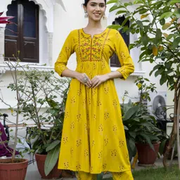 Dipani Floral Printed Thread Work Notch Neck A-Line Kurta With Trousers-22