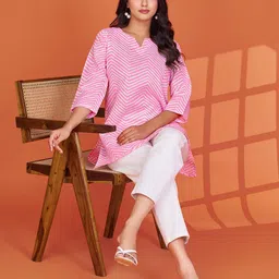 VAAZI CREATOR Women Chevron Printed V-Neck Straight Kurti-image-16