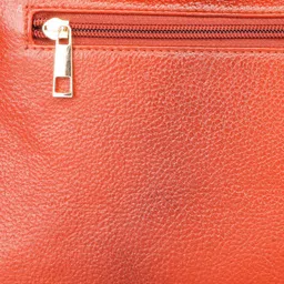 GENWAYNE Leather Structured Shoulder Bag image 5