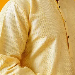SOJANYA Men Embroidered Regular Thread Work Kurta with Pyjamas image 3
