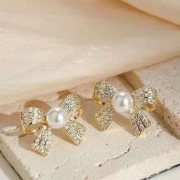 DressBerry Korean Gold-Plated Pearls Contemporary Studs-34