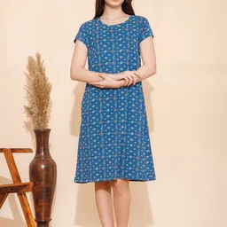 Mushy Mod Printed Knee Length Nightdress-image-3