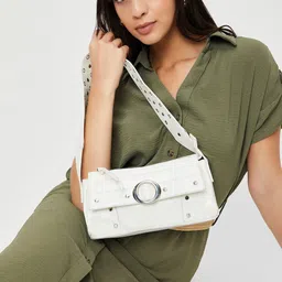 max Oversized Structured Handheld Bag-10