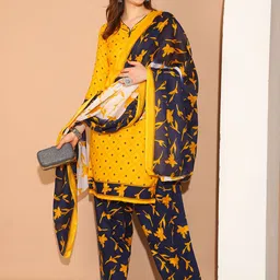 Rajnandini Floral Printed Straight Kurta With Salwar & Dupatta image 1