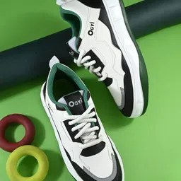 Woakers Men Angry Birds Colourblocked Sneakers-image-89