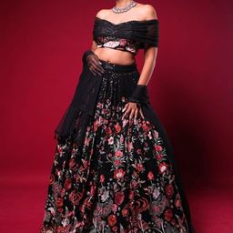 Pandadi Saree Embroidered Sequinned Semi-Stitched Lehenga & Unstitched Blouse With Dupatta-image-30