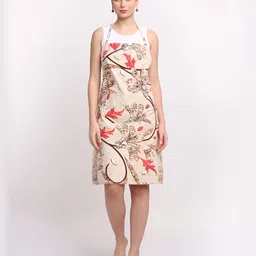 Arrabi Brown & Red Leaf Printed Cotton Waterproof Apron with 2 Patch Pockets-27