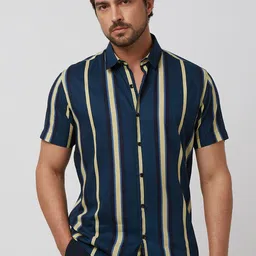 Mufti Men Spread Collar Striped Cotton Slim Fit Casual Shirt-image-82