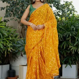 PRETTY PALLU Bandhani Bandhani Saree-image-22