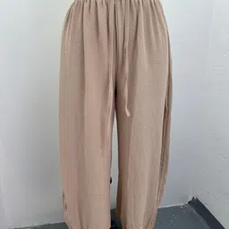 Outzidr Women Classic Low-Rise Trousers-image-58