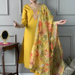 Moda Rapido Floral Yoke Design Thread Work Chanderi Silk Kurta With Trousers & Dupatta-picture-15