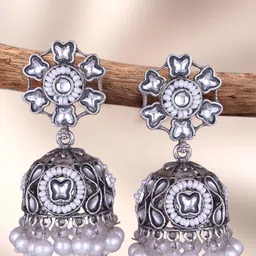 DIVASTRI Silver-Plated Pearls & Kundan Stone Studded Dome Shaped Jhumkas-17