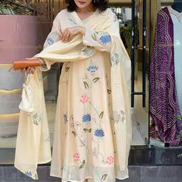 KALINI Floral Printed A-Line Kurta With Trouser & Dupatta image 5