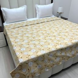 Pure Decor Yellow & White Printed Pure Cotton 260 TC King Size Duvet Cover-picture-34