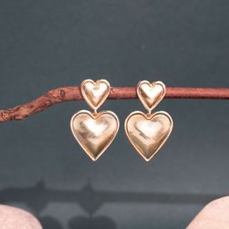 DressBerry Heart Shaped Studs Earrings-image-4