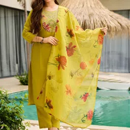 URMIR FASHION Women Floral Embroidered Regular Thread Work Kurta with Trousers & With Dupatta-picture-31