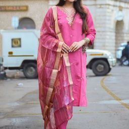 zinzraa Women Floral Embroidered Regular Thread Work Chanderi Silk Kurta with Trousers & With Dupatta-21