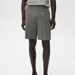 MANGO MAN Pin Striped Crinkled Effect Mid-Rise Slim Fit Chino Shorts-image-82