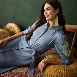 Sangria Women Embroidered A-Line Midi Dresses-picture-5