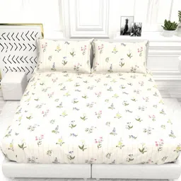 THE WHITE MOSS Cream & Green Floral Printed 210 TC Queen Bedsheet Set- 2.25 m x 2.55 m-image-97