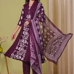 GoSriKi Women Ethnic Motifs Printed Regular Kurta with Trousers & With Dupatta-52