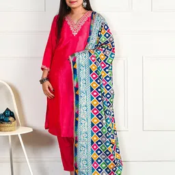 Apratim Printed Dupatta-picture-38