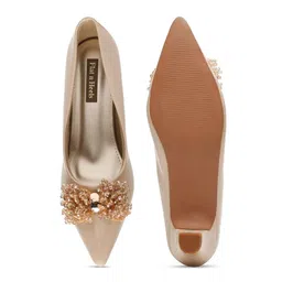 Flat n Heels Block Pumps with Bows image 5