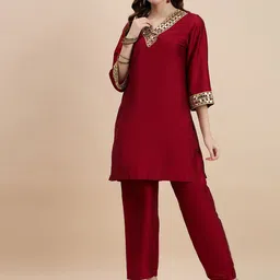 DRAPE AND DAZZLE Mirror Work Tunic With Trouser Co-Ords-image-48