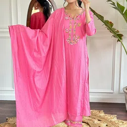 URMIR FASHION Women Floral Embroidered Regular Thread Work Kurta with Trousers & Dupatta-picture-12