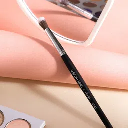 CUFFS N LASHES Soft Bristles Lashes X Shystyles Fluffy Makeup Brush - CS02-28