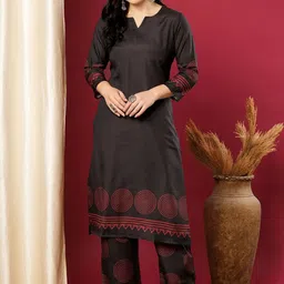 Anni Designer Floral Printed Notch Neck Straight Kurta With Trousers-26