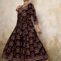 PARTHVI Ethnic Motifs Printed Mirror Work Pure Cotton Kurta With Trousers With Dupatta image 3