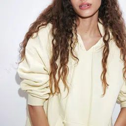 H&M Oversized Hoodie-image-97