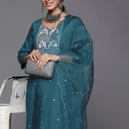 KSUT Floral Embroidered Sequnnied Straight Kurta With Trousers & Dupatta-image-28