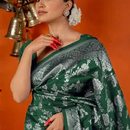 KALINI Woven Design Zari Silk Blend Banarasi Saree-picture-31