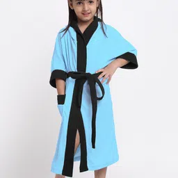 Creeva Solid Hooded Bath Robe-87