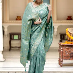 BAESD Floral Zari Silk Blend Banarasi Saree-37