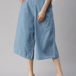 De Moza Women Blue Solid Cotton Loose Fit Pleated Culottes Trousers-image-63