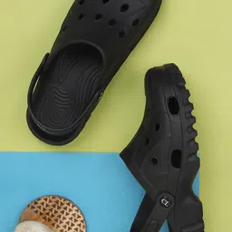 Carlton London Men Black Croslite Clogs-image-10