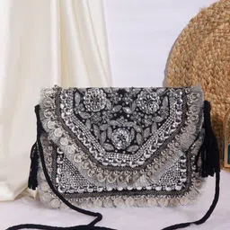 Swisni Women Embellished Fabric Envelope Clutch-picture-39