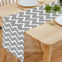 HOMADORN Grey & White Geometric Table Runner-37
