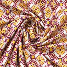 BLANC9 Maroon & White Geometric Printed Rectangular Table Cover image 5